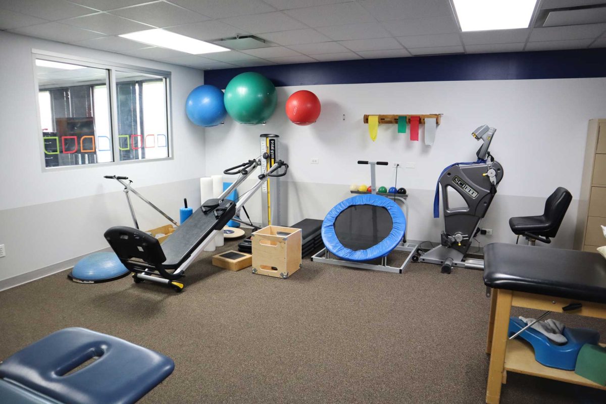 FYZICAL Chicago Six Corners physical therapy equipment